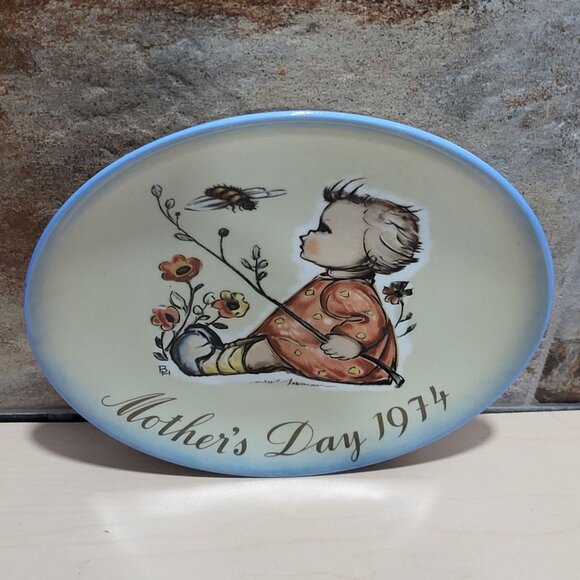 Schmid Hummel Mother's Day 1974 The Bumblebee Decorative Wall Hanging Plate - Picture 10 of 11